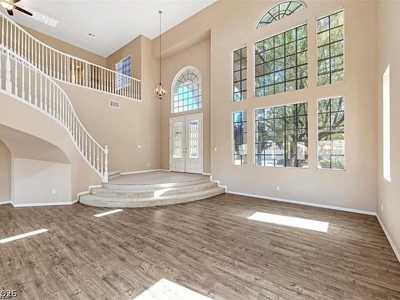 4th image of 5258 Villa Dante Ave