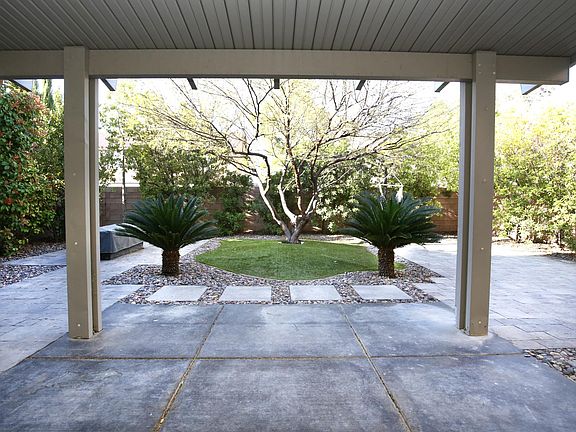 3rd image of 244 Calvino Ave
