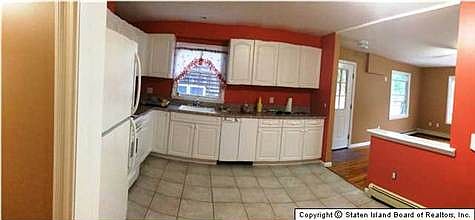 5th image of 43 Shaughnessy Ln