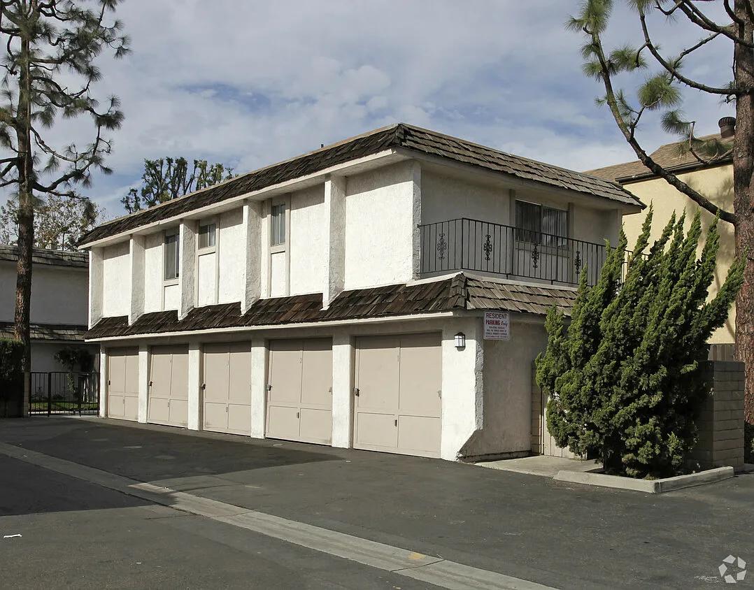 El Syd Apartments — Photo 2