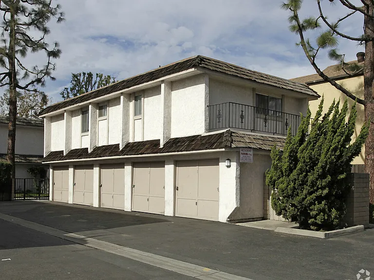 El Syd Apartments — Photo 2