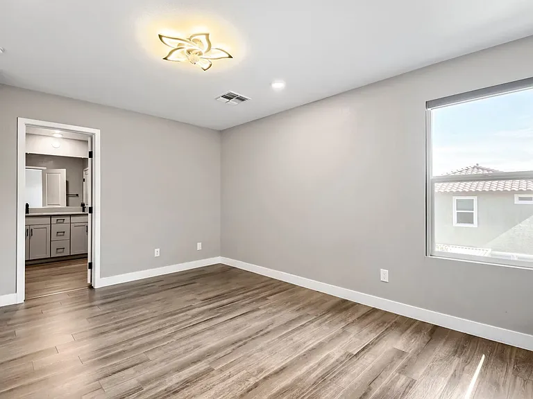 7110 Cass Ave — Photo 15