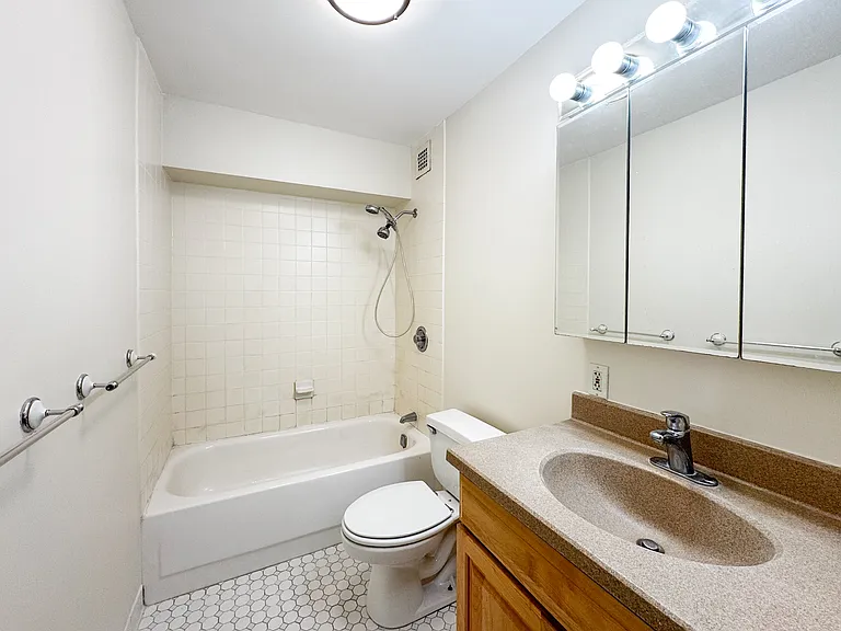 99 Pond Ave #400 — Photo 4