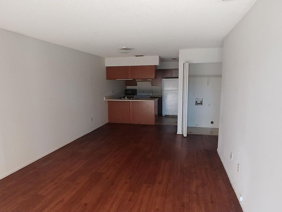 1st image of 3050 SE 53rd Ct APT C