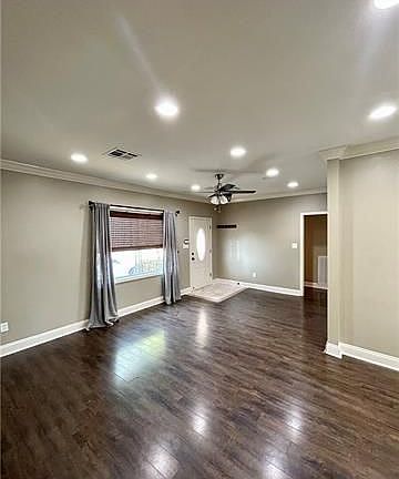 3rd image of 3216 W Metairie Ave S