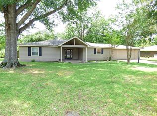 506 E Magnolia Dr, Mount Pleasant, TX 75455