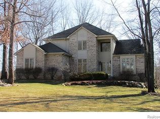 4617 Lakeshire Dr, Howell, MI