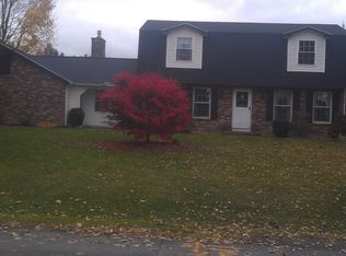 11565 Tomarsue Rd, Marilla, NY 14102