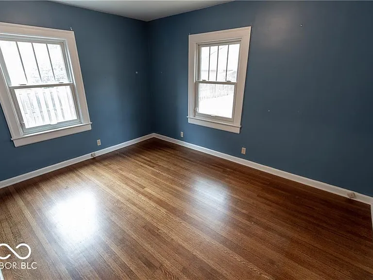 5630 N Delaware St — Photo 16