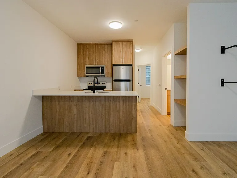 8080 N Willamette Blvd — Photo 4