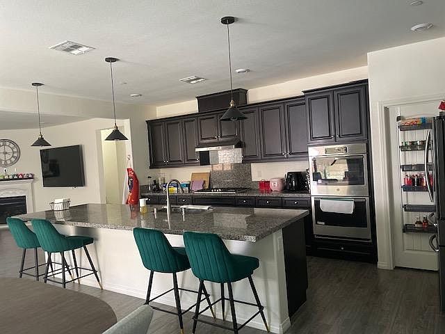1st image of 3225 E Yosemite Dr