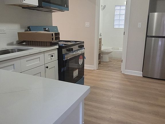 4th image of 6046 W Giddings St APT 1CH