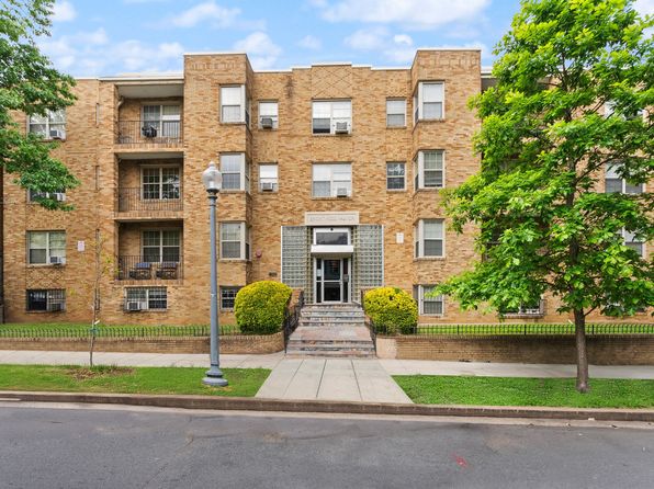 939 Longfellow St NW APT 305
