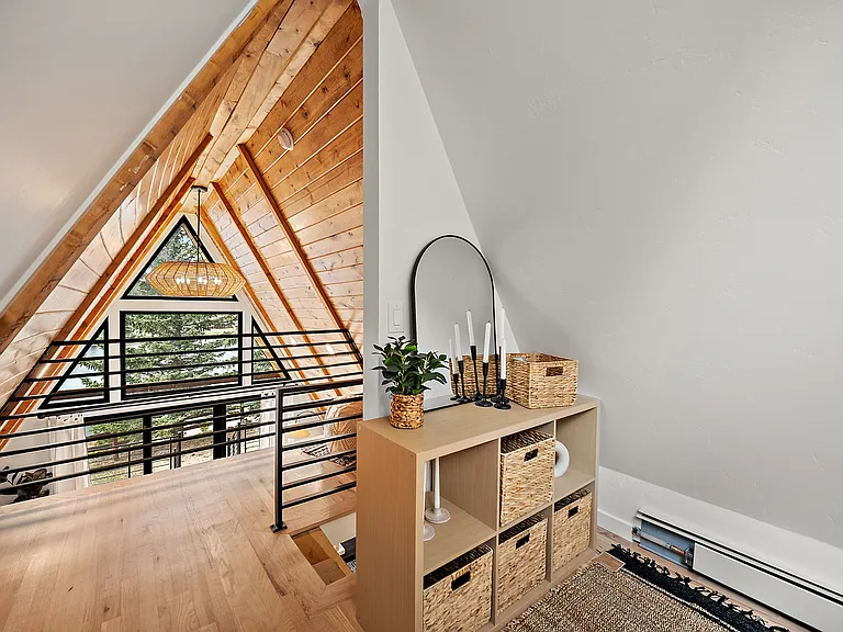 107 Lake Dr E — Photo 11
