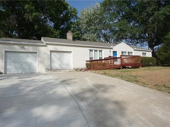 5609 N Lenox Ave, Kansas City, MO 64151