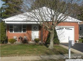 40 Santiago Dr W, Toms River, NJ 08757