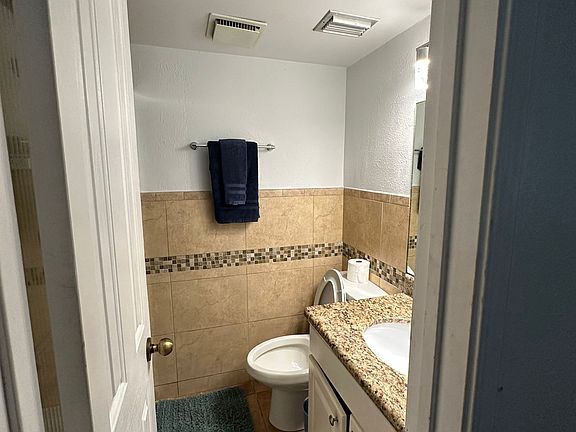 3rd image of 5601 Gulf Blvd #305