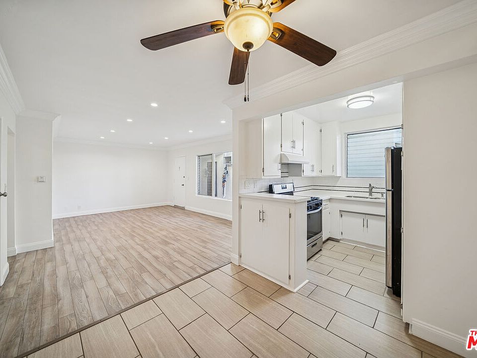 1st image of 1215 N Hayworth Ave #104