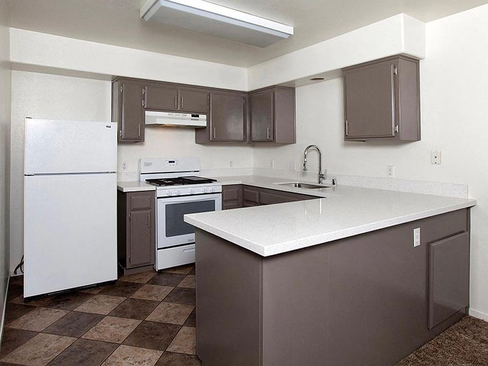 1st image of 1499 South Ave #103