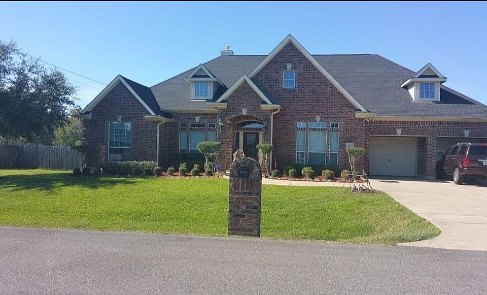 1st image of 3360 Clearwood Cir