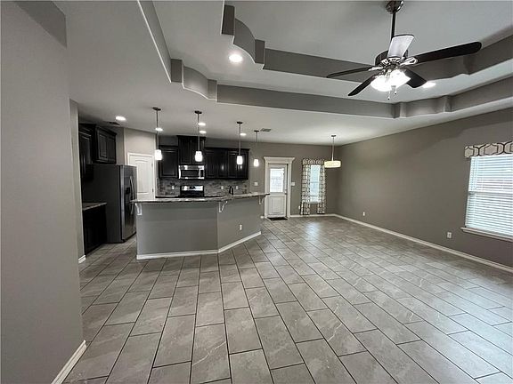 3rd image of 2813 Lake Tranquility Cir