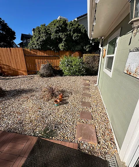 9507 Lazy Creek Dr — Photo 33