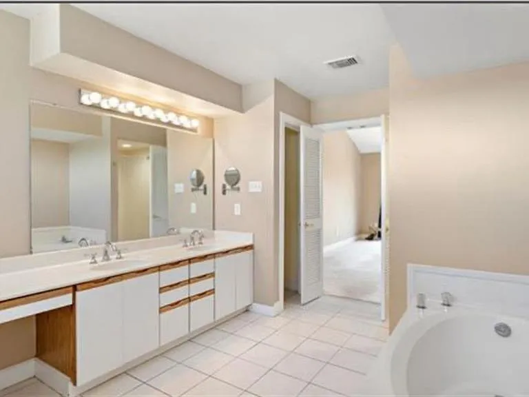 404 Tchefuncte Oaks Dr #404 — Photo 14