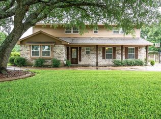 103 W Sherwood Dr, Alvin, TX 77511