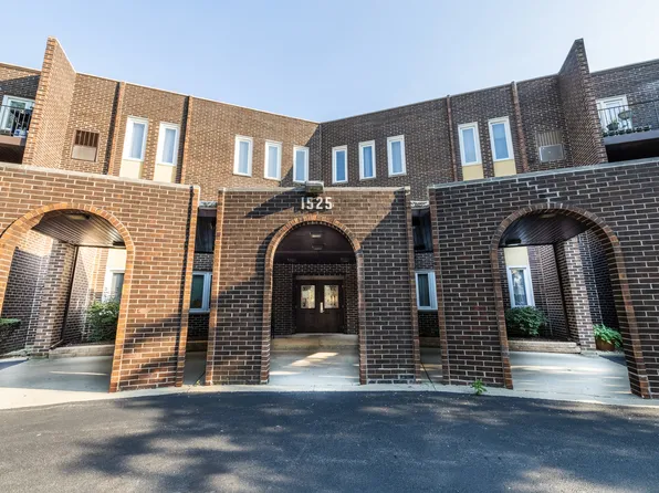 1525 Sander Ct APT 210, Wheeling, IL 60090