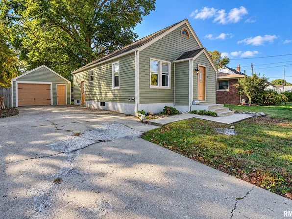 310 Bryant St, Taylorville, IL 62568