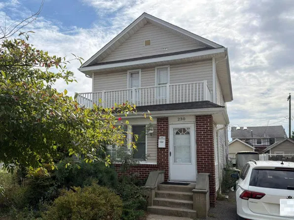 230 W Pine St, Long Beach, NY 11561