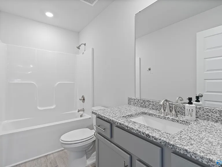 27758 Whitechapel Dr — Photo 12
