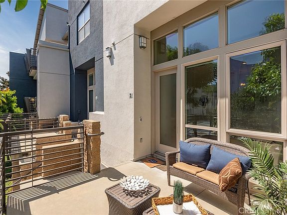 2nd image of 5403 W 149th Pl Unit 3