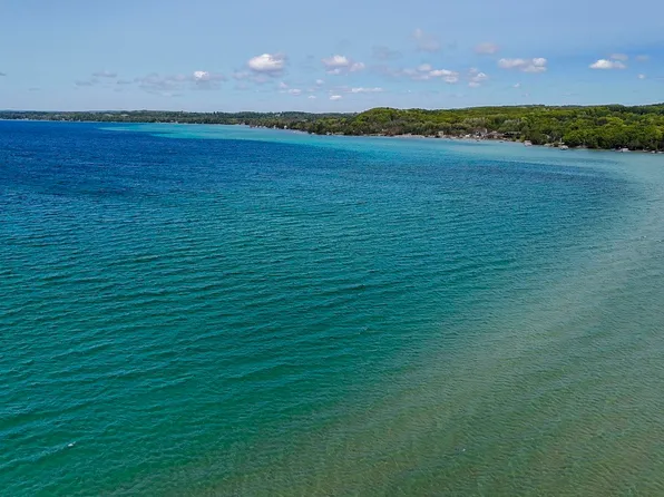 5882 Crystal Beach Rd NW, Rapid City, MI 49676