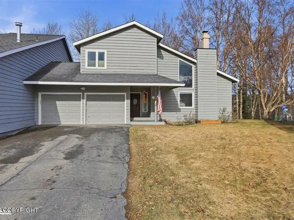 3268 Sleeping Lady Ln, Anchorage, AK 99515