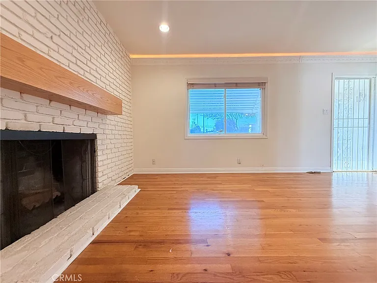1036 S Hidalgo Ave — Photo 6