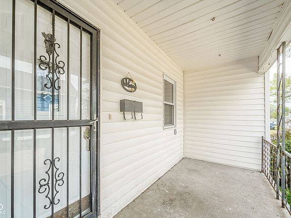 4th image of 1122 S 14th St