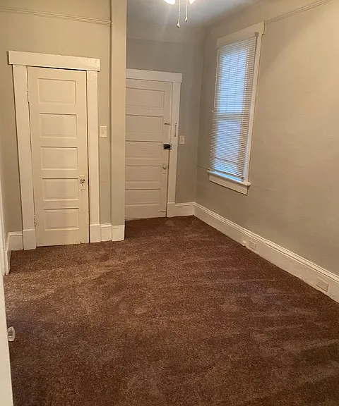 2935B 5th Ave — Photo 3
