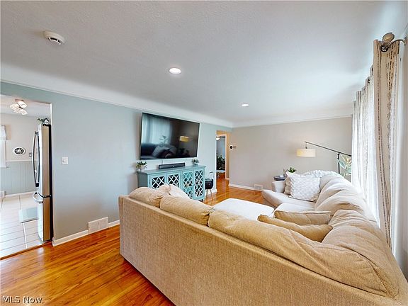 4th image of 1833 Ridgewick Dr