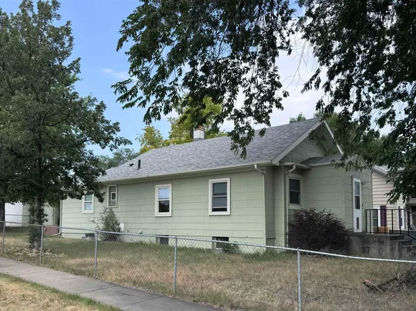 1015 Wood Ave, Rapid City, SD 57701