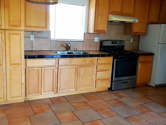 3rd image of 1907 San Joaquin St APT B
