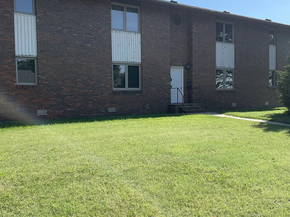 5201 17th Street Ter #4