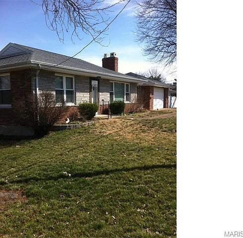 1st image of 3963 Hoffmeister Ave