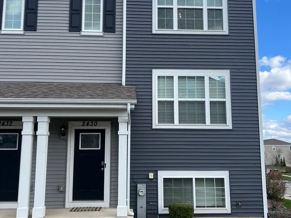 2430 Alison Ave, Hampshire, IL 60140