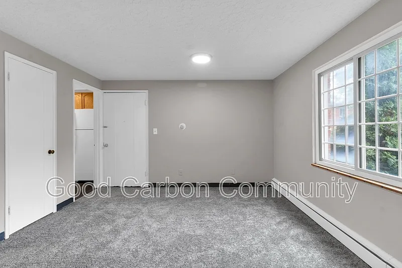 315 Beattie Ave #2