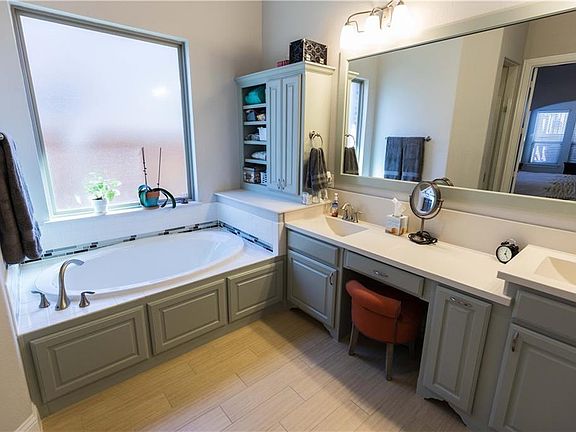 5th image of 3707 Plum Vista Pl