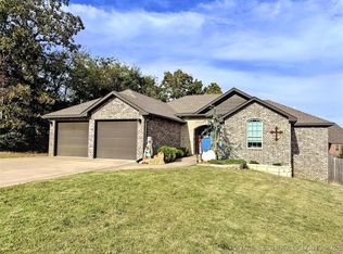 4236 Highland Dr, Tahlequah, OK 74464