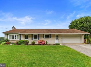 1652 Seven Valleys Rd, York, PA 17408