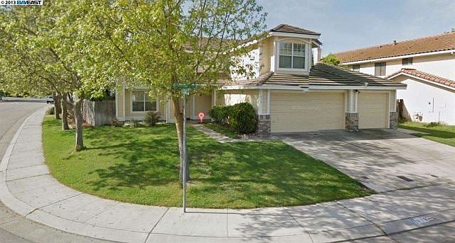 1st image of 818 Carrie St