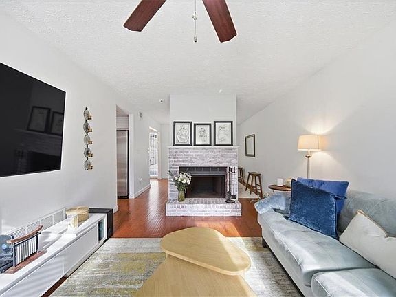 4th image of 7750 Roswell Rd Unit 9B